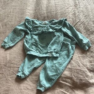 Rabbit Bear 2 piece set size 18 months